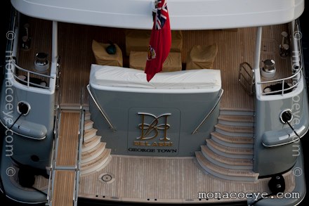 Bel Abri transom