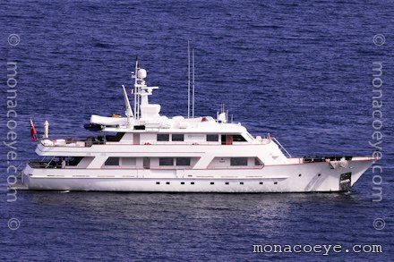 Commitment yacht