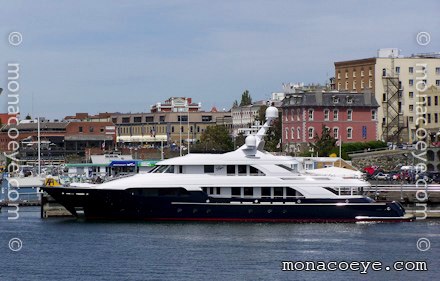 Slojo yacht