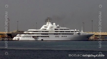 Dubai yacht Sheikh Maktoum