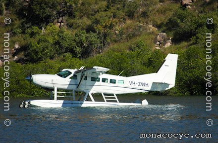 seaplane