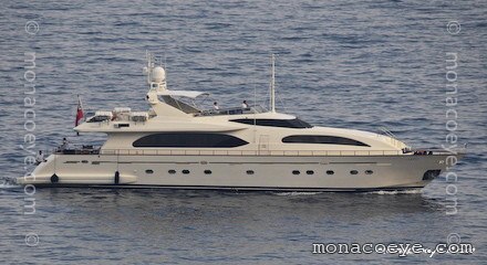 Hero yacht