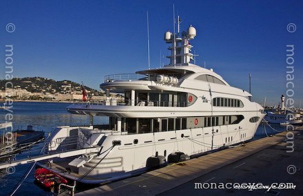 Vive la Vie yacht Cannes