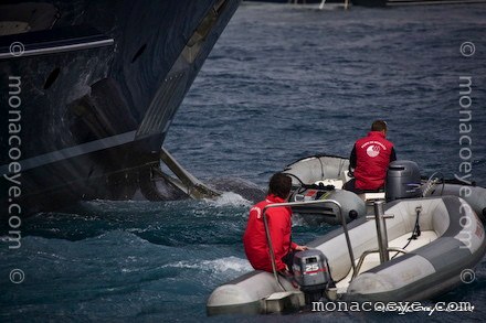 Macalulu anchor tangled