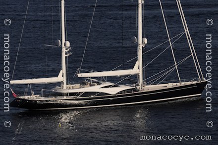 royal_huisman_386_twizzle_01