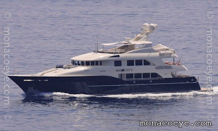 Trinity Yachts - Big City
